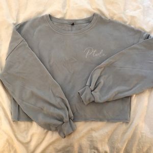 Ptula cropped pull over sweat shirt